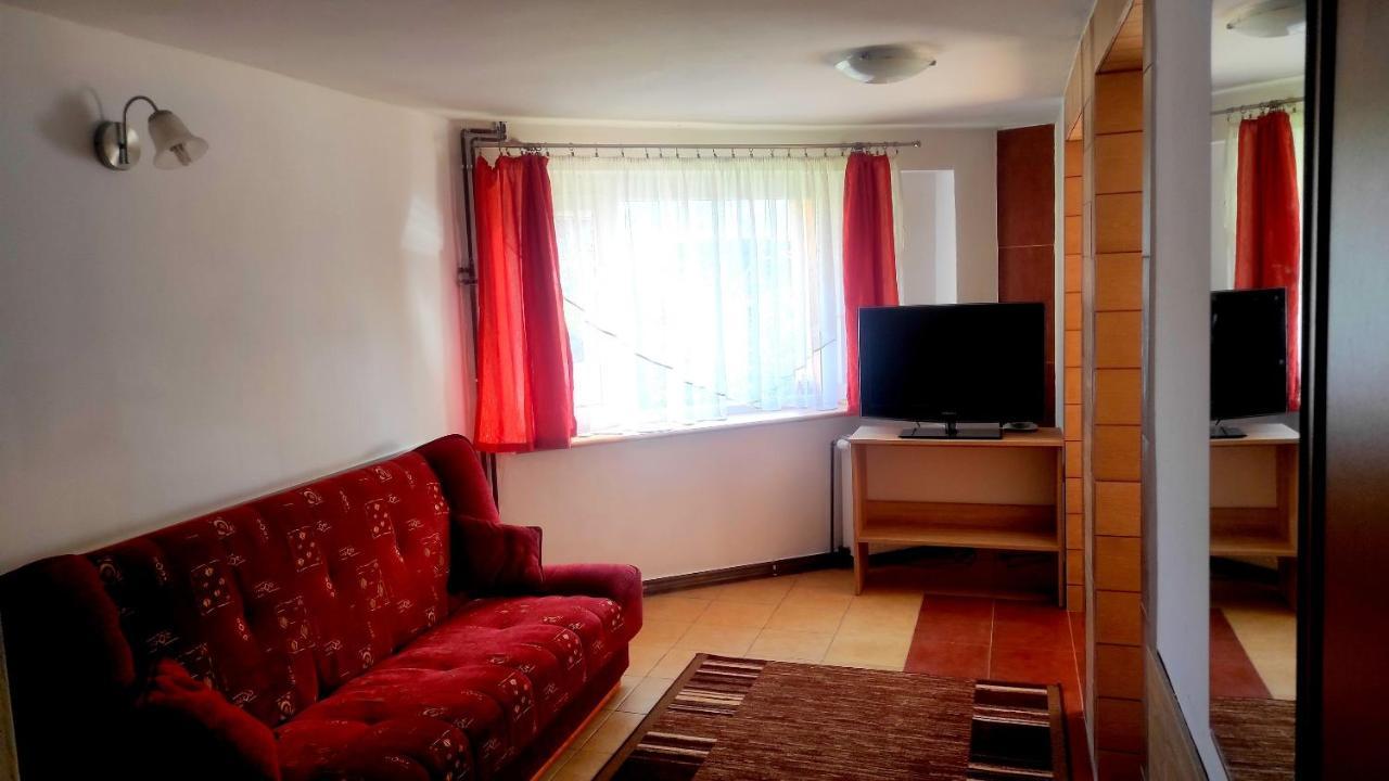 Willa Mona Bed & Breakfast Szklarska Poreba Luaran gambar