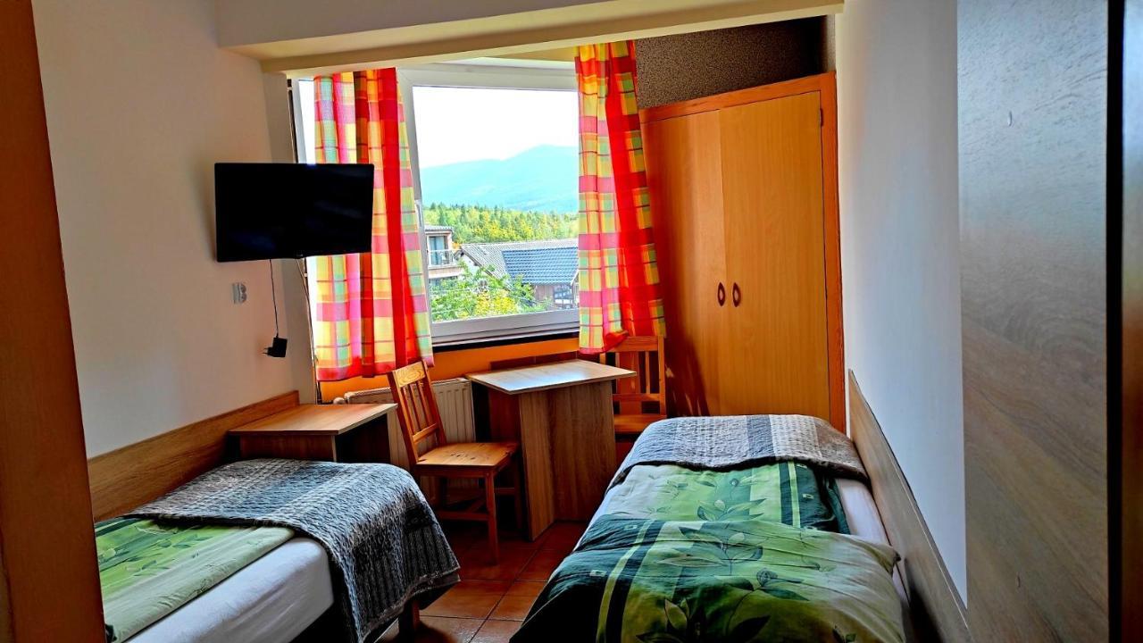 Willa Mona Bed & Breakfast Szklarska Poreba Luaran gambar