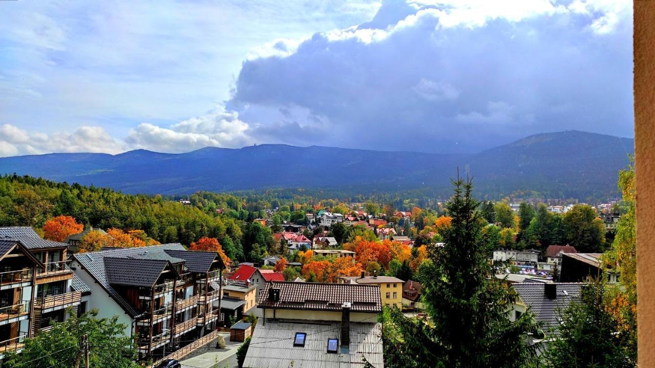 Willa Mona Bed & Breakfast Szklarska Poreba Luaran gambar