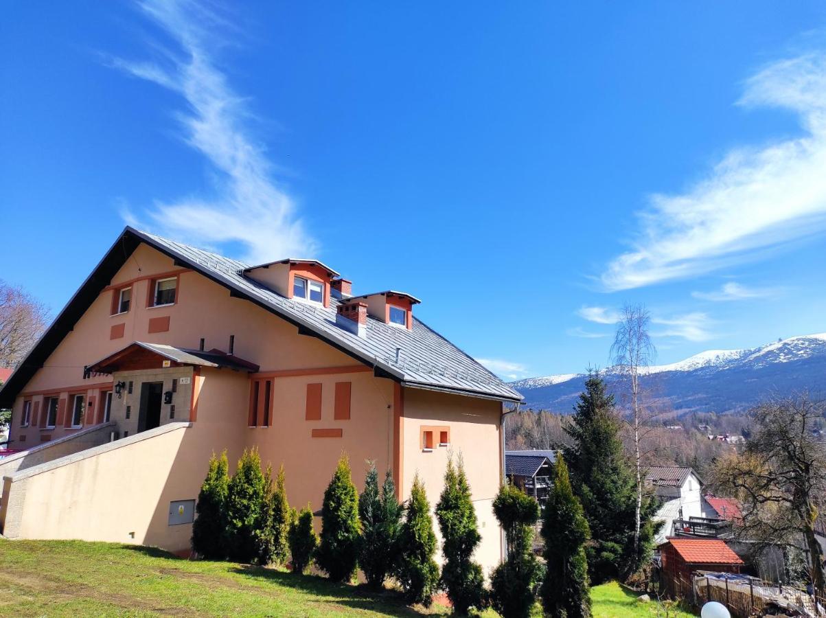 Willa Mona Bed & Breakfast Szklarska Poreba Luaran gambar