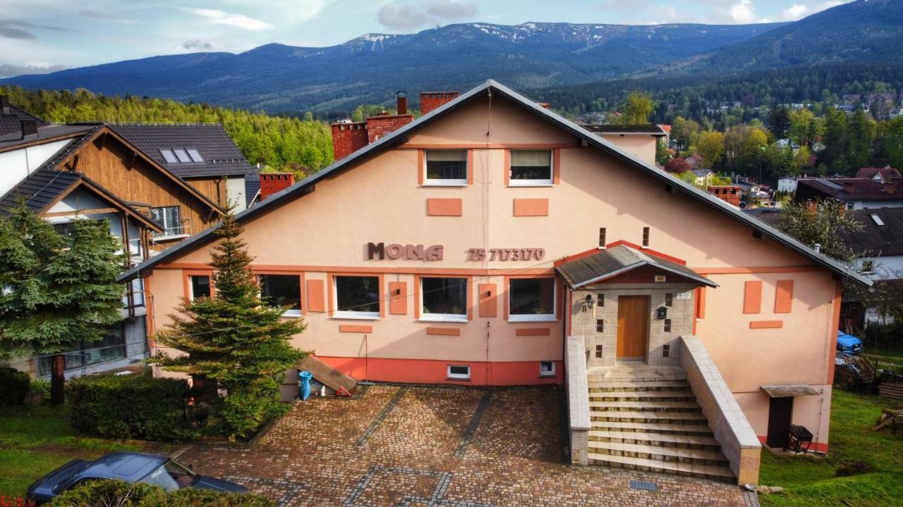Willa Mona Bed & Breakfast Szklarska Poreba Luaran gambar
