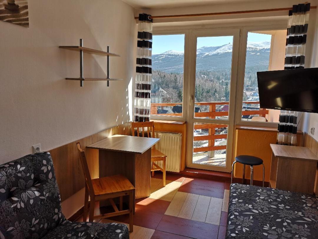 Willa Mona Bed & Breakfast Szklarska Poreba Luaran gambar